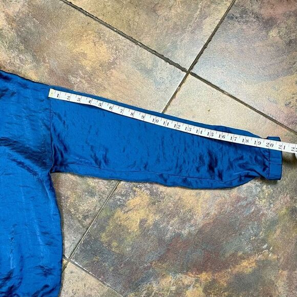 Aeropostale Blue Long Sleeve Blouse Tie Bottom M - Picture 4 of 10